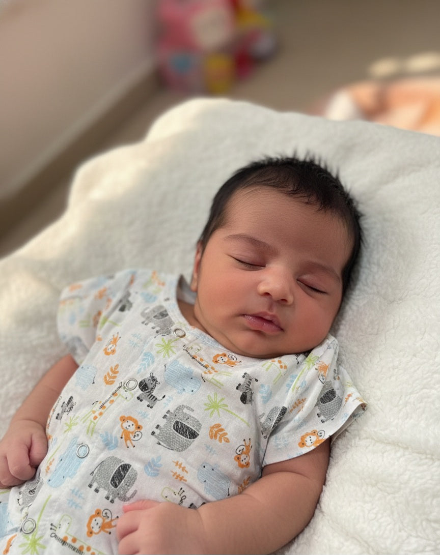 Tiny Safari Friends Cotton Snap-Tee